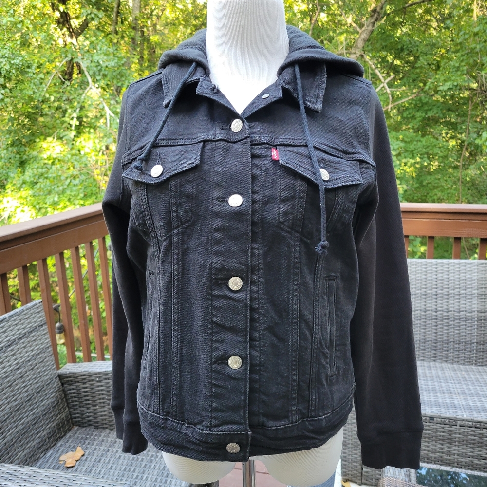 Women's Levi's Black Jacket Size L